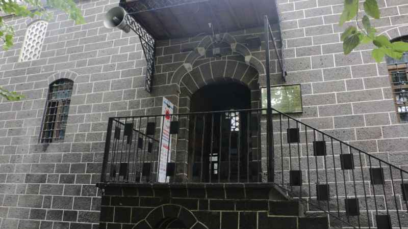 Diyarbakır'daki eski geçitte baharat satışı geleneği bir asırdır sürüyor Diyarbakır'daki eski geçitte baharat satışı geleneği bir asırdır sürüyor