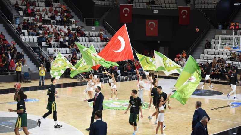 Manisa Büyükşehir Belediyespor Basketbol Takımı Norrkoping Dolphins'i mağlup etti Manisa Büyükşehir Belediyespor Basketbol Takımı Norrkoping Dolphins'i mağlup etti