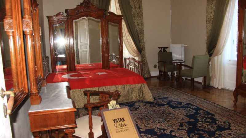 Atatürk Köşkü, 100. Yıl'da yeniden ziyaretçilere açıldı Atatürk Köşkü, 100. Yıl'da yeniden ziyaretçilere açıldı
