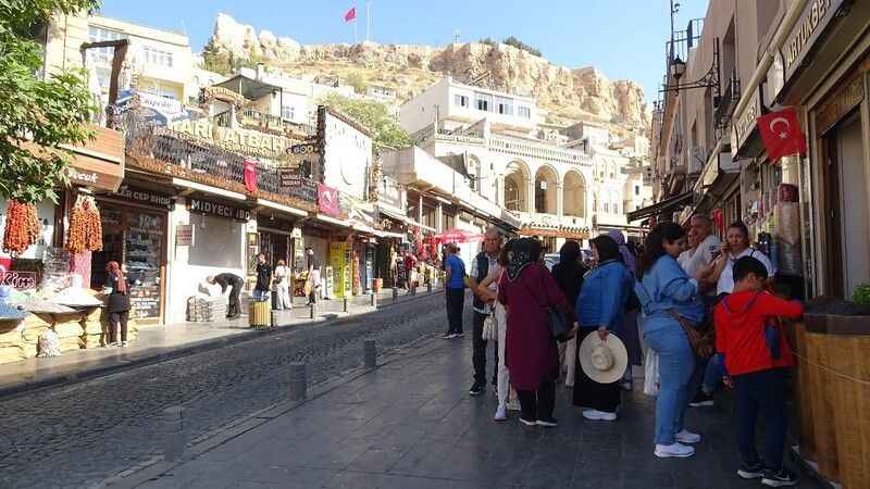 Tarihi kent Mardin'de sonbahar yoğunluğu Tarihi kent Mardin'de sonbahar yoğunluğu