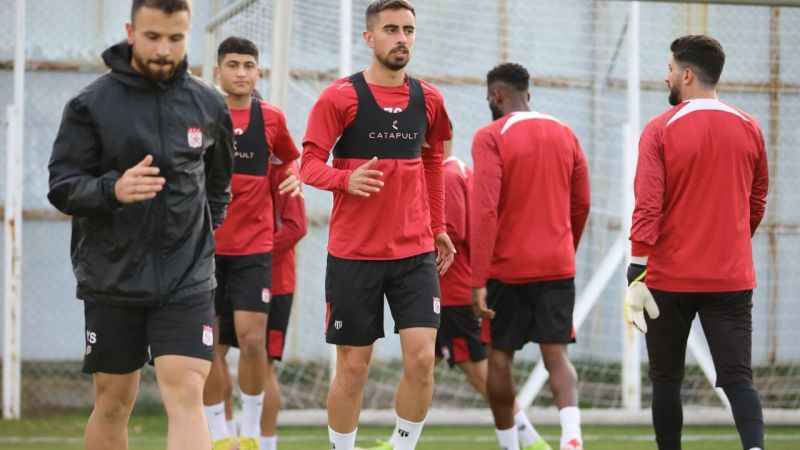 Sivasspor’da kupa mesaisi başladı