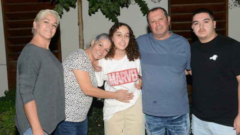 İsrail Gazze’ye düzenlediği kara operasyonuyla 1 kadın askeri kurtardı