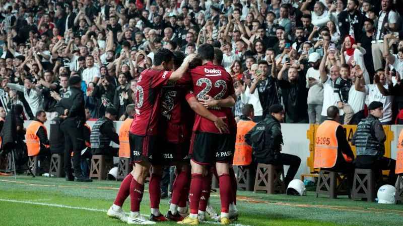 10 eksikli Beşiktaş, Gaziantep'i mağlup etti