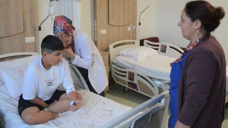Bursa'da çocuklara masallarla tedavi Bursa'da çocuklara masallarla tedavi
