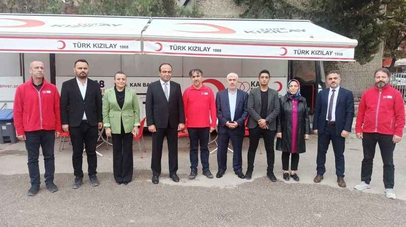 Malatya'da vatandaşa kan bağışı çağrısı Malatya'da vatandaşa kan bağışı çağrısı