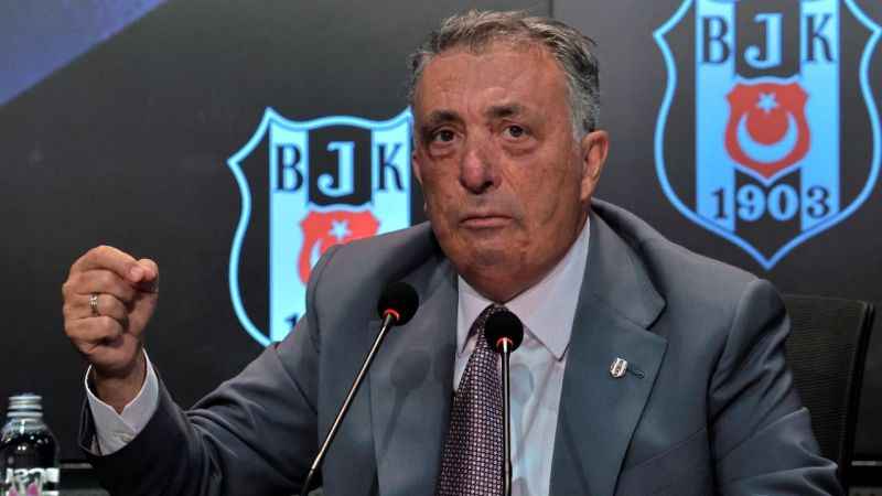 Ahmet Nur Çebi: 