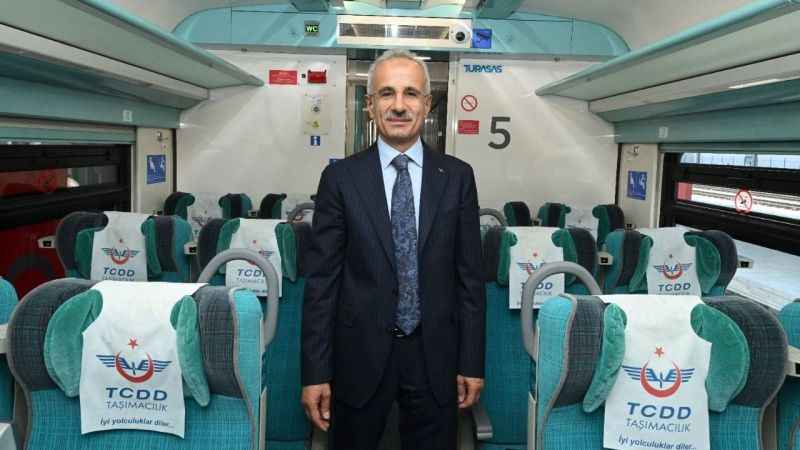 Ulaştırma ve Altyapı Bakanı Uraloğlu: “Yüksek hızlı trenlerimizle taşıdığımız yolcu sayısı 79,5 milyonu geçti” Ulaştırma ve Altyapı Bakanı Uraloğlu: “Yüksek hızlı trenlerimizle taşıdığımız yolcu sayısı 79,5 milyonu geçti”