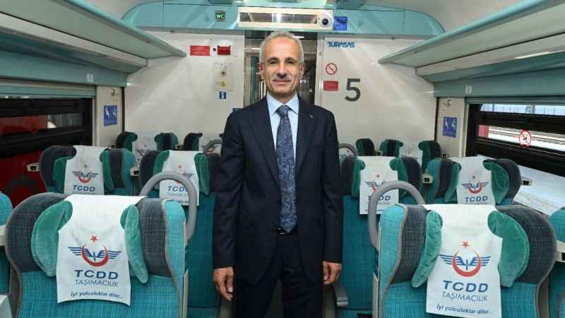 Ulaştırma ve Altyapı Bakanı Uraloğlu: “Yüksek hızlı trenlerimizle taşıdığımız yolcu sayısı 79,5 milyonu geçti”