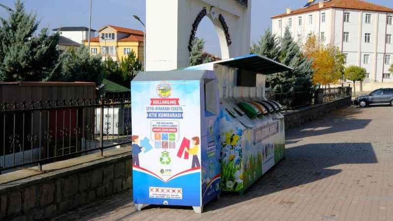 Yozgat'ta eski kıyafetler ekonomiye kazandırılıyor Yozgat'ta eski kıyafetler ekonomiye kazandırılıyor