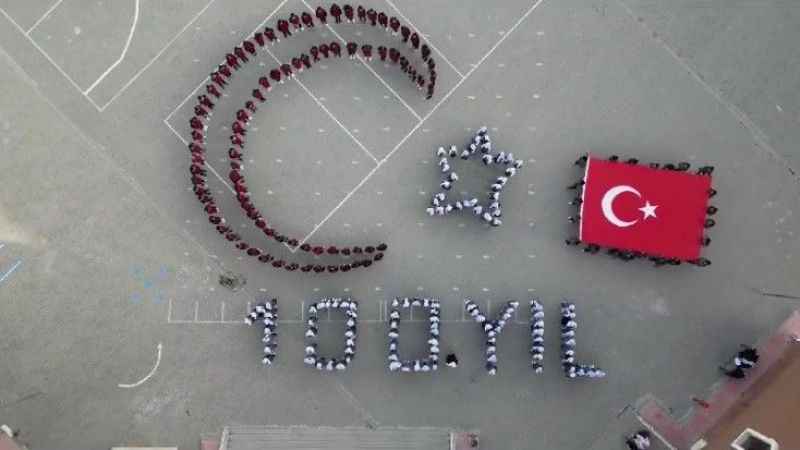 Çankırı’da öğrencilerin 100. yıl koreografisi dron ile görüntülendi