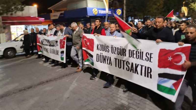Gediz'de Filistin'e destek yürüyüşü