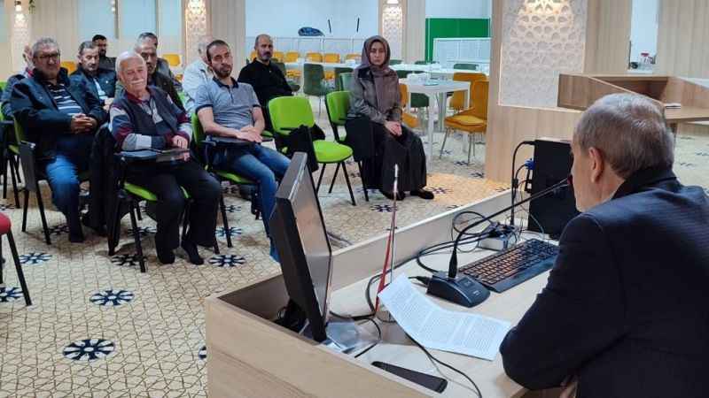 Erzincan'da Sezai Karakoç eserleri anlatıldı