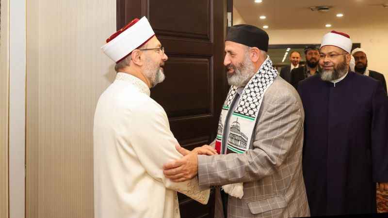 Diyanet İşleri Başkanı Erbaş, Filistinli Alimler Birliği Başkanı Tekruri ve heyetini kabul etti