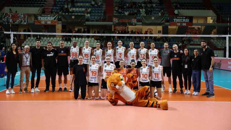 Eczacıbaşı Dynavit, CEV Şampiyonlar Ligi’ne galibiyetle başladı