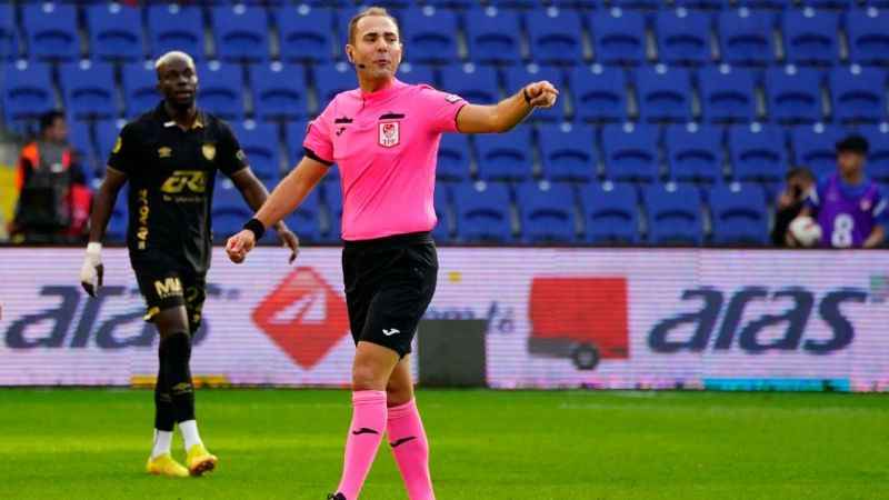 Kasımpaşa - Kayserispor maçını Çağdaş Altay yönetecek Kasımpaşa - Kayserispor maçını Çağdaş Altay yönetecek