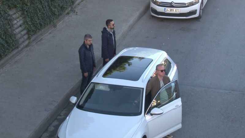 Saat 9'u 5 geçe İstanbul’da Ata’ya saygı duruşu Saat 9'u 5 geçe İstanbul’da Ata’ya saygı duruşu