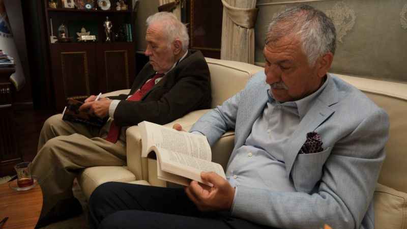 İlber Ortaylı, 10 bini aşkın Adanalıya konferans verdi İlber Ortaylı, 10 bini aşkın Adanalıya konferans verdi