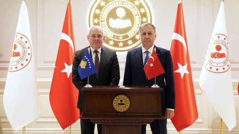 Kosova İçişleri Bakanı Sveçla’dan, Bakan Yerlikaya’ya ziyaret Kosova İçişleri Bakanı Sveçla’dan, Bakan Yerlikaya’ya ziyaret
