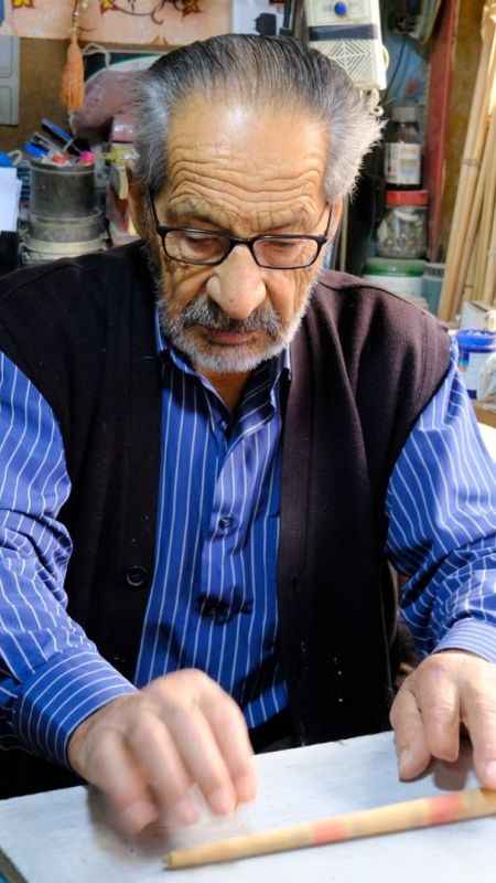 Çıkrıkçılığı babasından devraldı oğluna bırakacak Çıkrıkçılığı babasından devraldı oğluna bırakacak