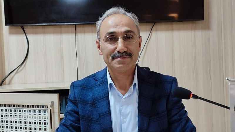 Yahya Kemal aruzun en başarılı temsilcisidir Yahya Kemal aruzun en başarılı temsilcisidir