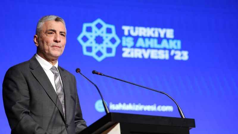 Fahiş fiyatlar ve stokçulukla ilgili konuşan Bakan Bolat: “Torba yasada cezalar katmerli şekilde artırılacak” Fahiş fiyatlar ve stokçulukla ilgili konuşan Bakan Bolat: “Torba yasada cezalar katmerli şekilde artırılacak”