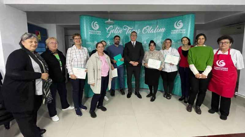 Rumenler zeytinyağlı yemeklere hayran kaldı Rumenler zeytinyağlı yemeklere hayran kaldı