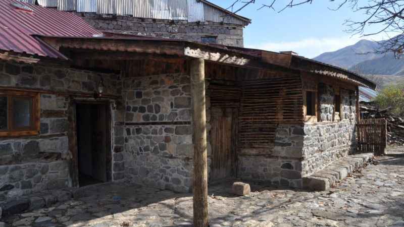 Pir Sultan'ın 500 yıllık evi restore edildi Pir Sultan'ın 500 yıllık evi restore edildi