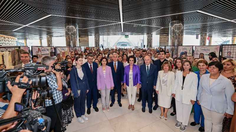 Denizli’de rengarenk bir festival