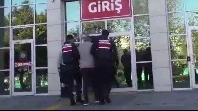 PKK'nın sözde yöneticileriyle irtibatlı şahıs Rusya'dan gelince yakalandı PKK'nın sözde yöneticileriyle irtibatlı şahıs Rusya'dan gelince yakalandı