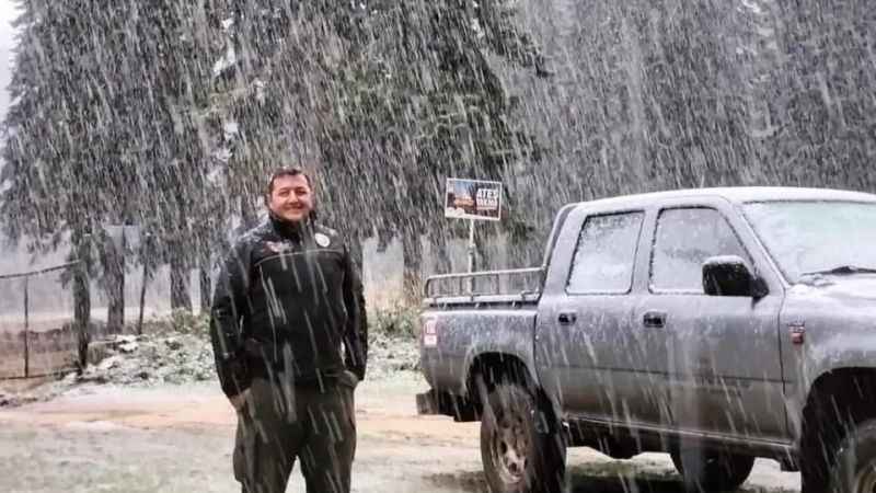 Bartın ve Zonguldak'ta mevsimin ilk kar yağışı başladı Bartın ve Zonguldak'ta mevsimin ilk kar yağışı başladı