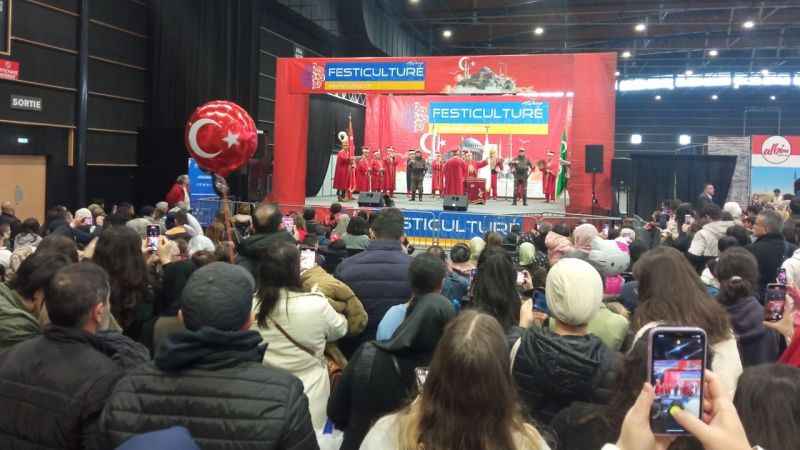 Fransa'da Mehter Takımı gösterisi büyüledi