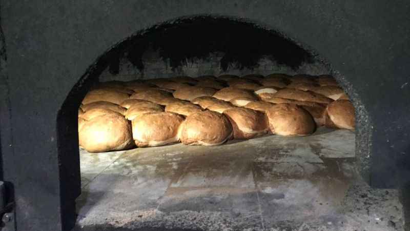 Ekşi maya ile üretilen Araköy Ekmeği sofraları süslüyor