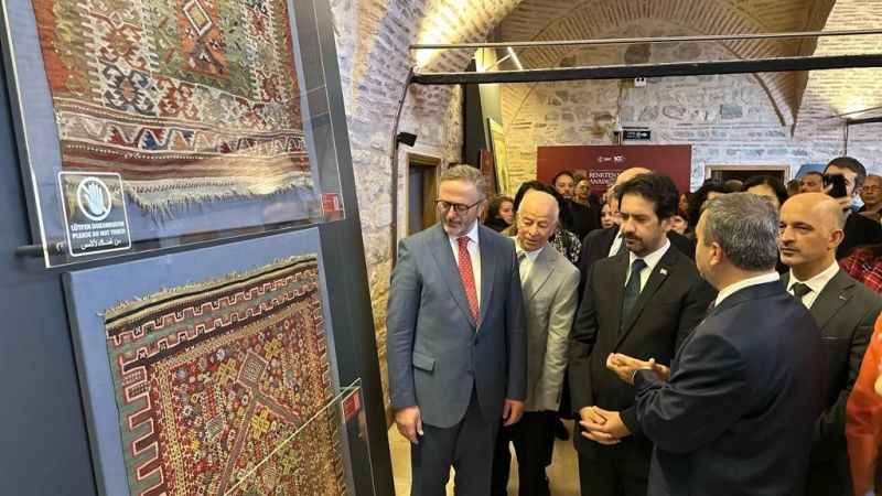 Renkten Motife Anadolu Kilimleri ziyaretçileri bekliyor Renkten Motife Anadolu Kilimleri ziyaretçileri bekliyor