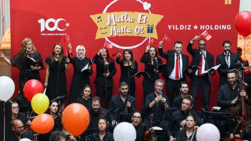 Yıldız Holding "Mutlu Et Mutlu Ol" günü 100. yıl coşkusuyla birleşti