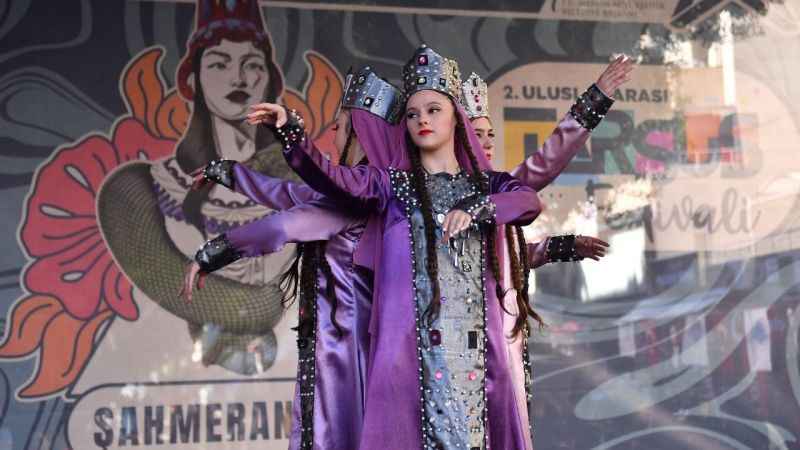 Tarsus'ta uluslar arası festival coşkusu Tarsus'ta uluslar arası festival coşkusu