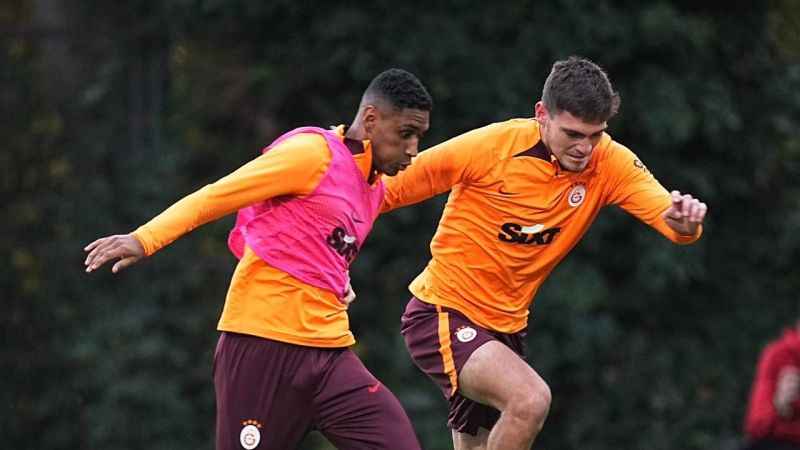 Galatasaray, Alanyaspor maçı hazırlıklarını çift antrenmanla sürdürdü