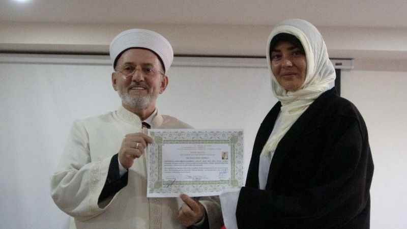 Hollandalı Neeltie Weststiate Isparta’da müslüman oldu