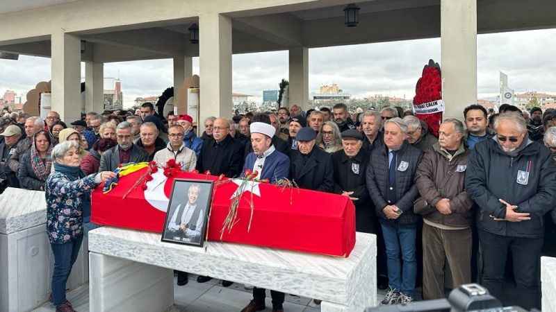 Metin Uca, Cebeci Asri Mezarlığı'na defnedildi Metin Uca, Cebeci Asri Mezarlığı'na defnedildi