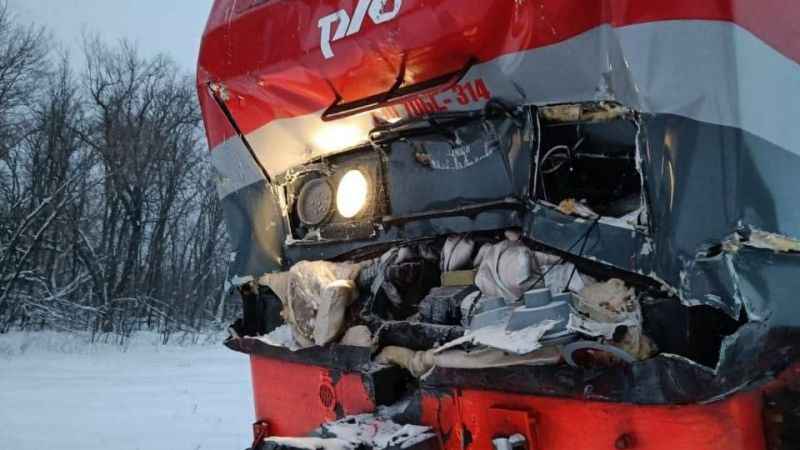 Rusya’da iki tren çarpıştı: 25 yaralı