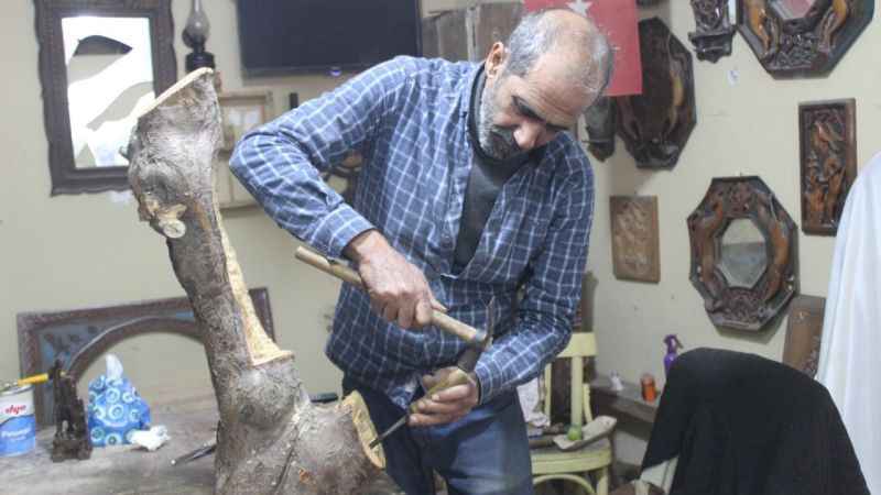 Ahşapları birer sanat eserine dönüştürüyor Ahşapları birer sanat eserine dönüştürüyor