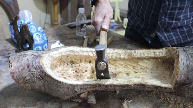 Ahşapları birer sanat eserine dönüştürüyor Ahşapları birer sanat eserine dönüştürüyor