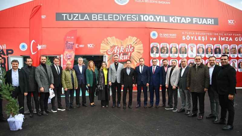 Tuzla 6'ıncı Kitap Fuarı 'Aşk ile oku' temasıyla başladı