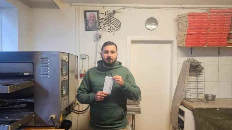 Almanya’da ırkçı mesaj gönderilen Türk pizzacı konuştu