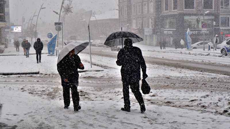 Erzurum’da eğitime kar engeli Erzurum’da eğitime kar engeli