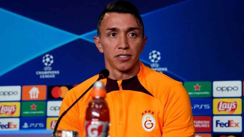 Fernando Muslera: "Manchester United karşısında ne yapmamız gerektiğini biliyoruz" Fernando Muslera: "Manchester United karşısında ne yapmamız gerektiğini biliyoruz"