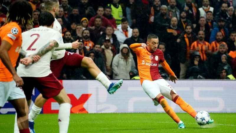 Hakim Ziyech’ten frikikten 2 gol Hakim Ziyech’ten frikikten 2 gol