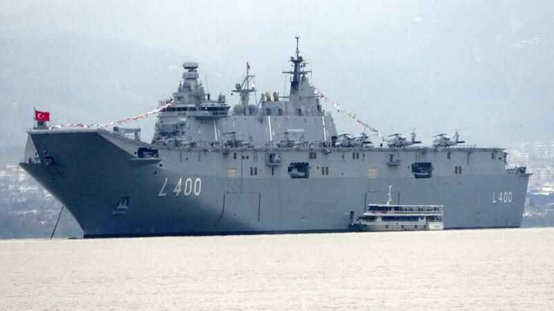 TCG Anadolu'ya ziyaretçi akını