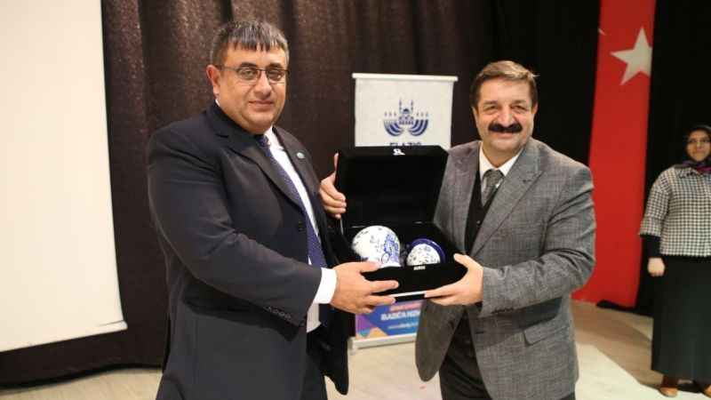 Elazığ'da Ahıska Türklerinin gelenekleri anlatıldı Elazığ'da Ahıska Türklerinin gelenekleri anlatıldı