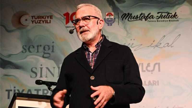 Yalova'da Bahadır Yenişehirlioğlu söyleşisi Yalova'da Bahadır Yenişehirlioğlu söyleşisi