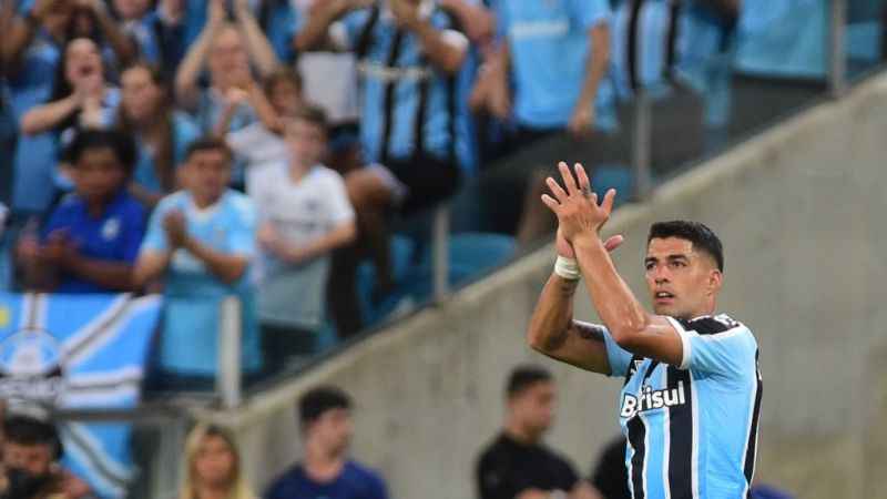 Luis Suarez, Gremio’ya veda etti Luis Suarez, Gremio’ya veda etti